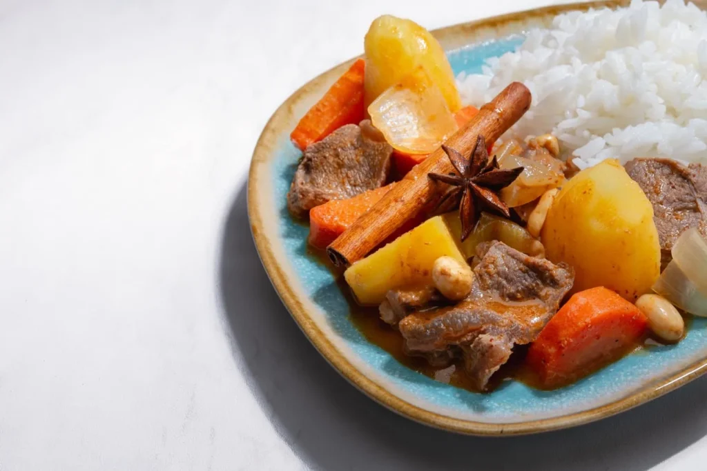 Thaise massaman curry met rundersukade - Thais Tafelen